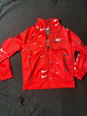 NIKE boys JACKET